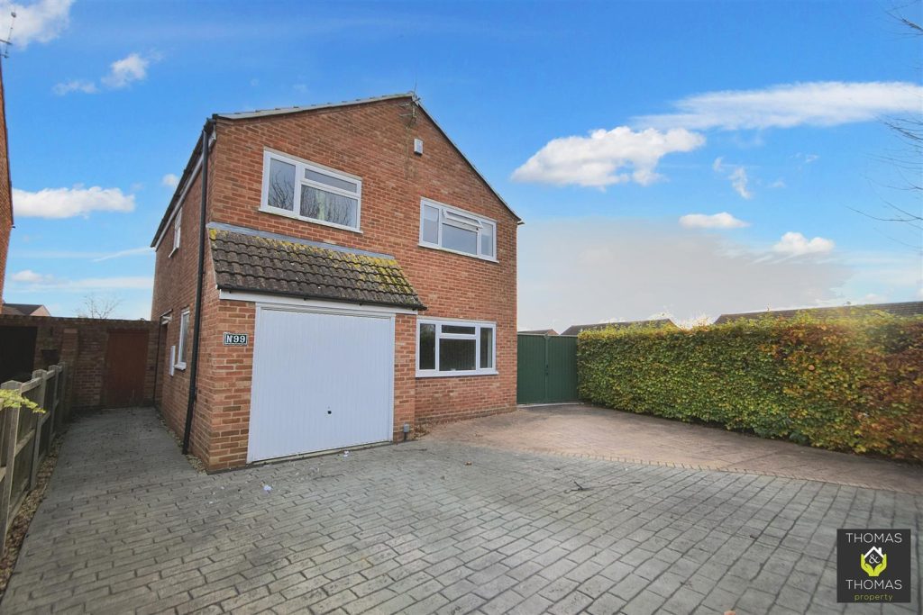 School Lane, Quedgeley, Gloucester