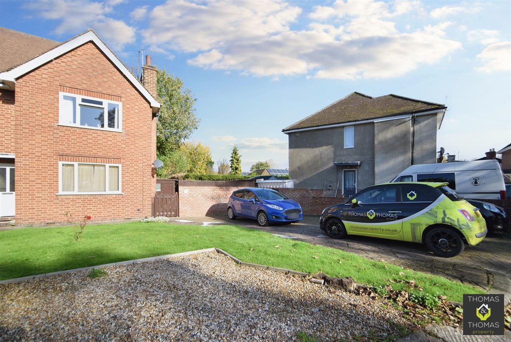 Orchard Close, Longford